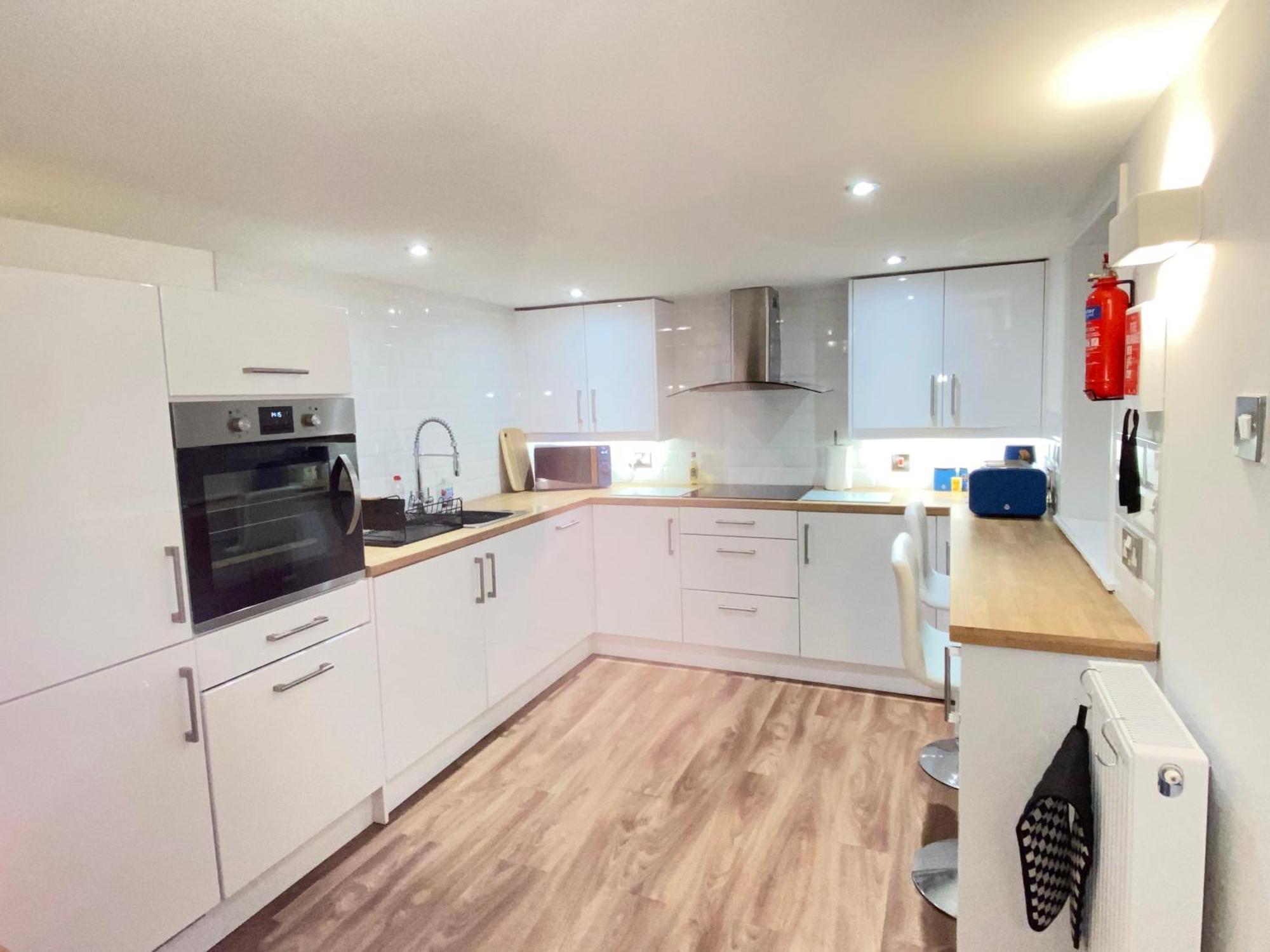 Westons Hideaway, 2 Bed, Free Parking, 6 Mins Walk To Beach, Екстериор снимка