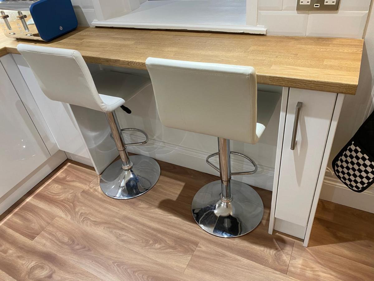 Westons Hideaway, 2 Bed, Free Parking, 6 Mins Walk To Beach, Екстериор снимка